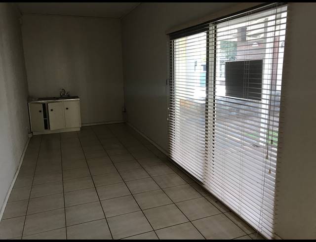 35M² OFFICE TO LET IN TYGER VALLEY